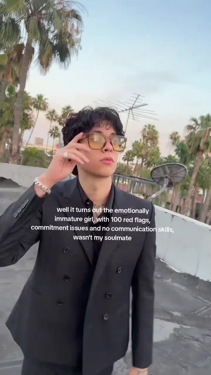 @landonbarkerdaily