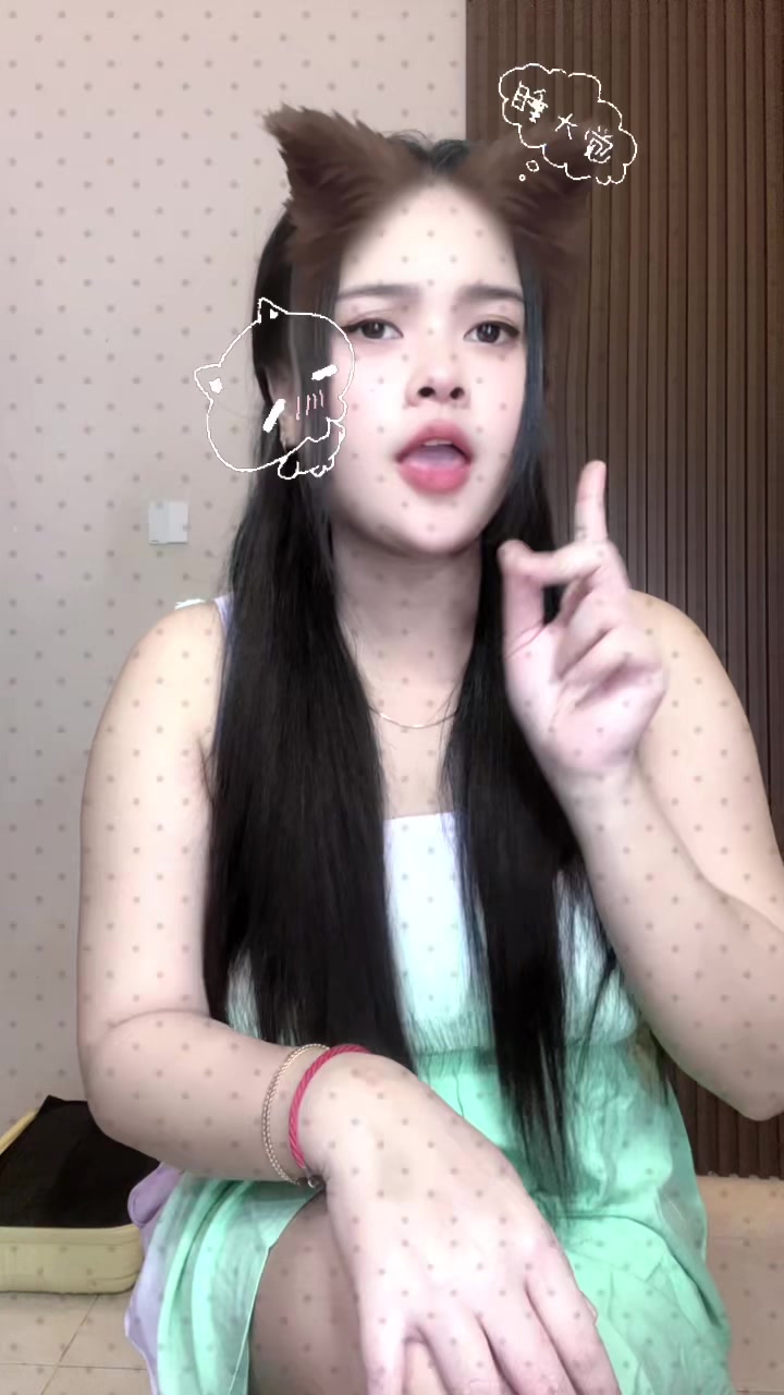 @Anggunamelya27