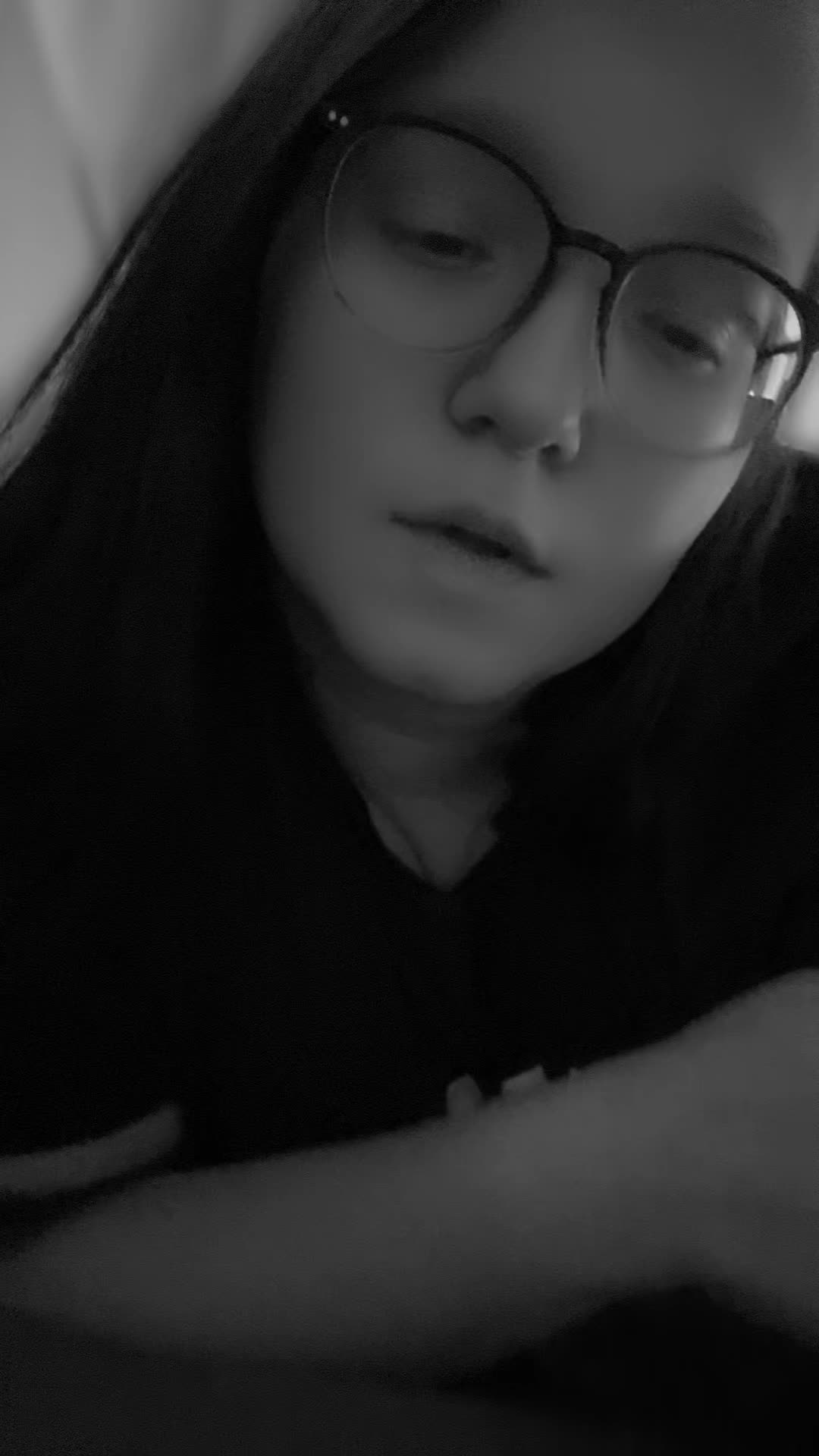 @𝓐𝓷𝓷𝓲𝓮 🏳️🌈 🌒🔦