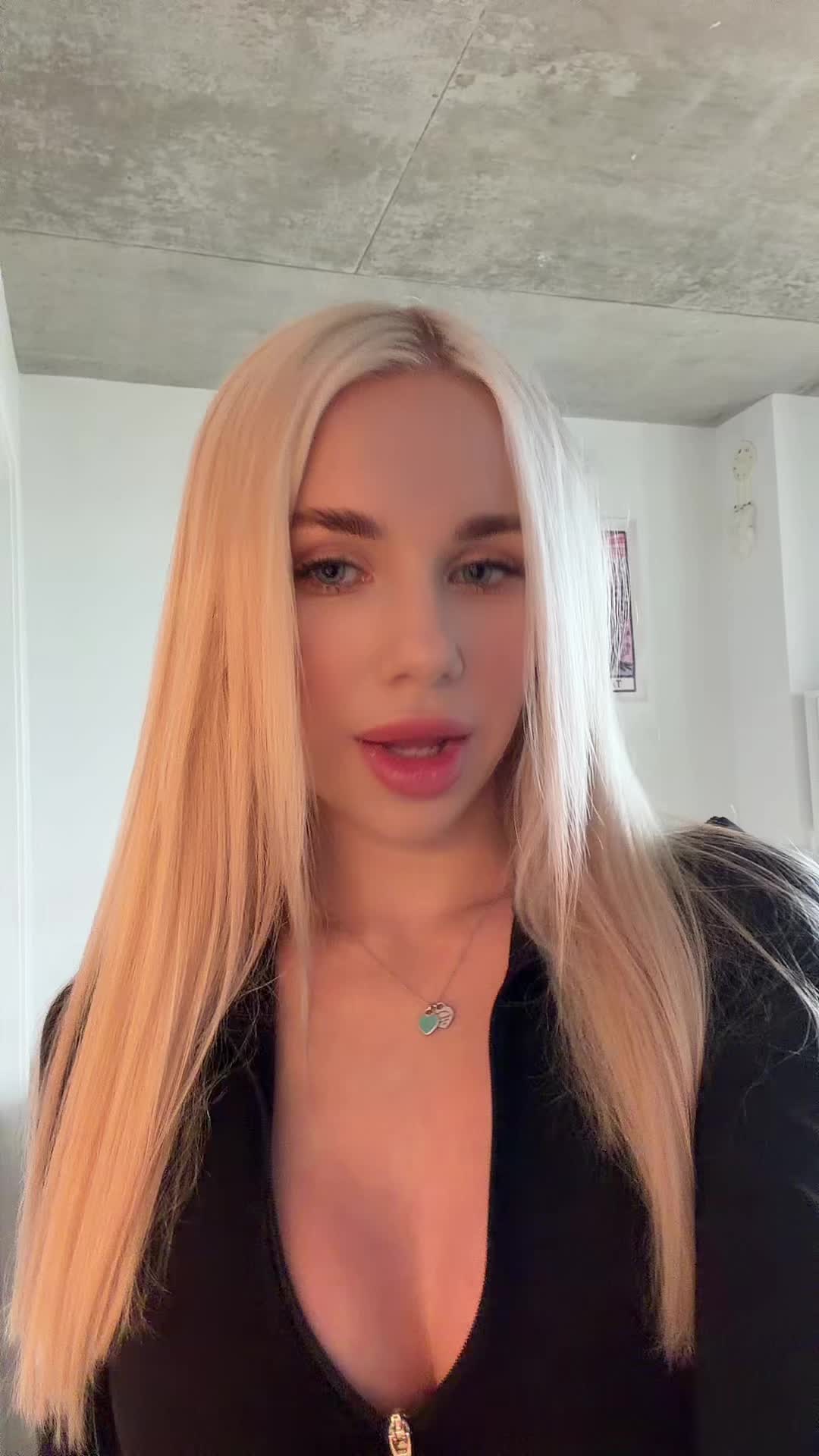 @Slavicblondexoxo