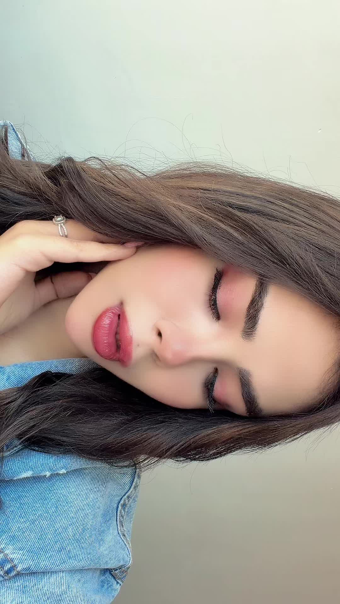 @Z H A T I S