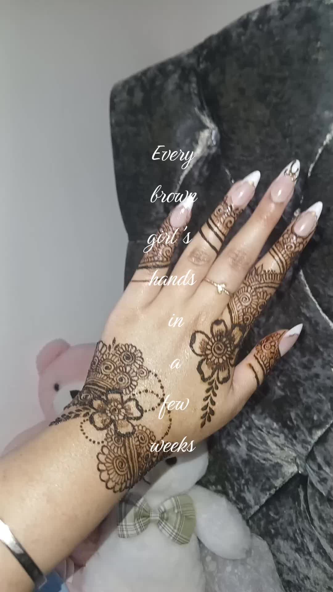 @Mariya | Henna Artist