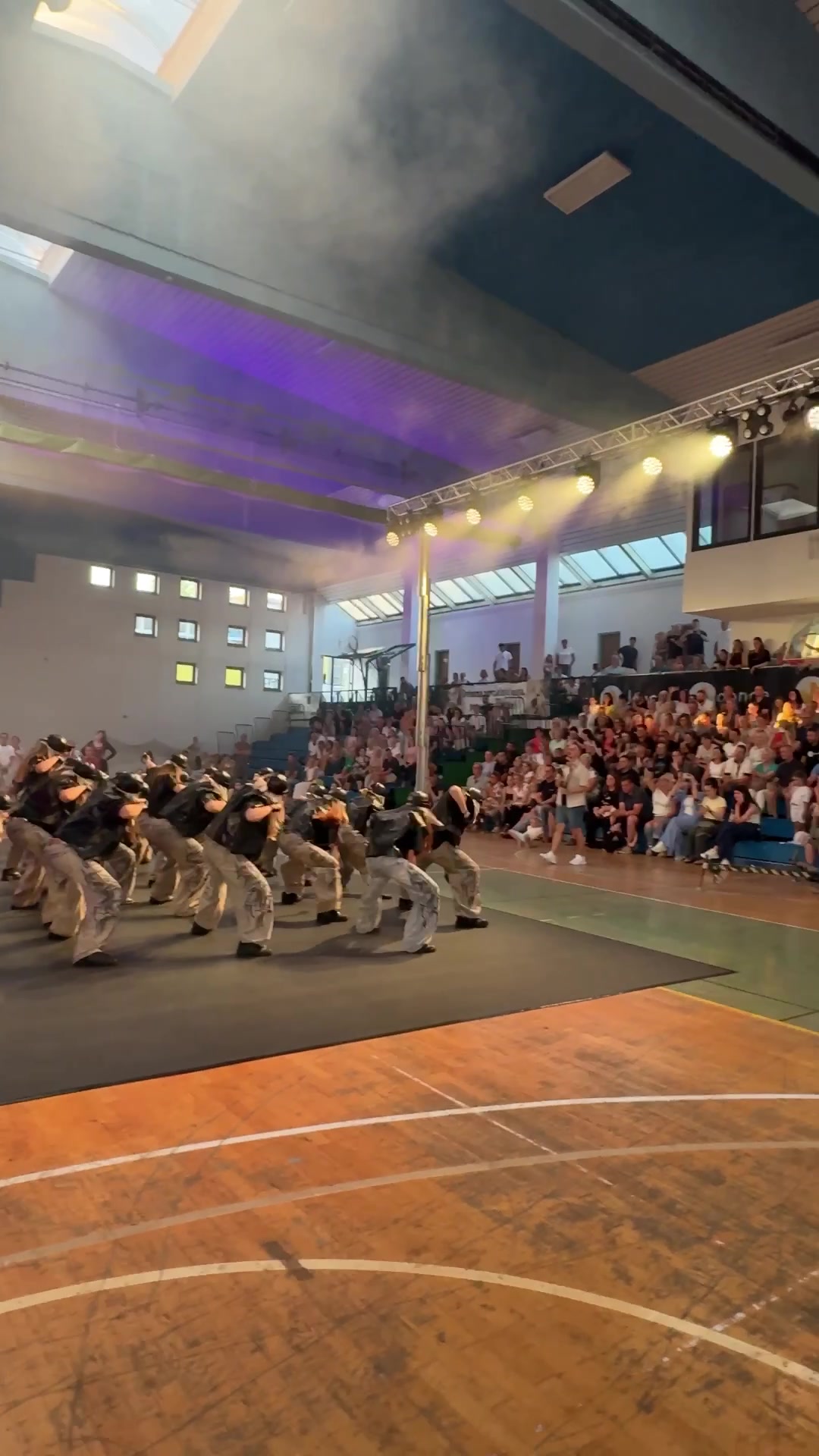 @M-dance.si