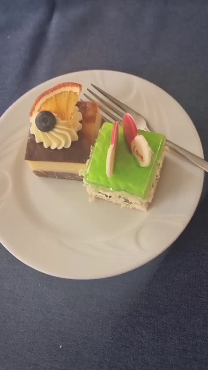 @Zubi🙋&zwj;♀️زوبی