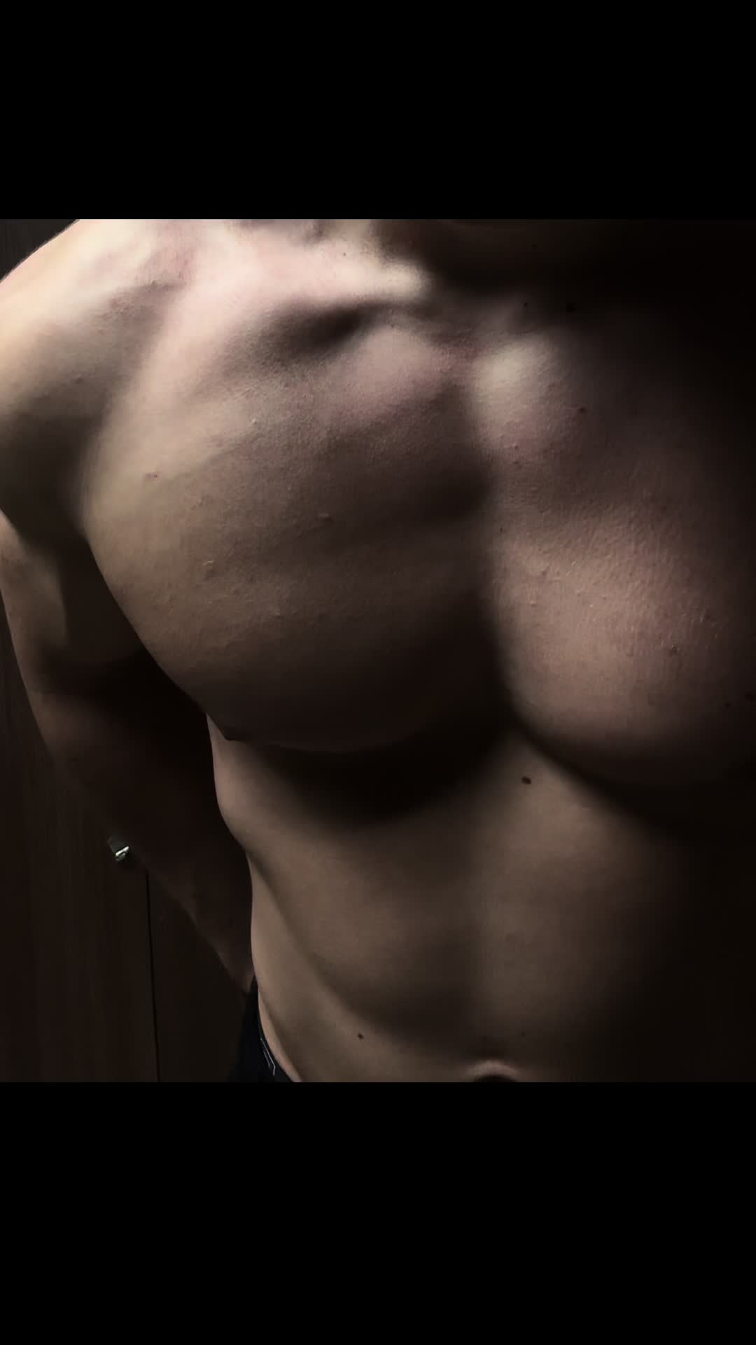 @loric_fit