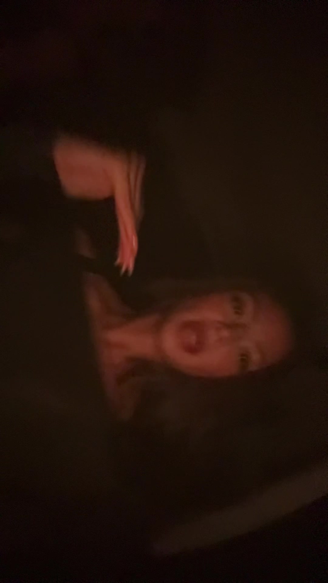 @Layna