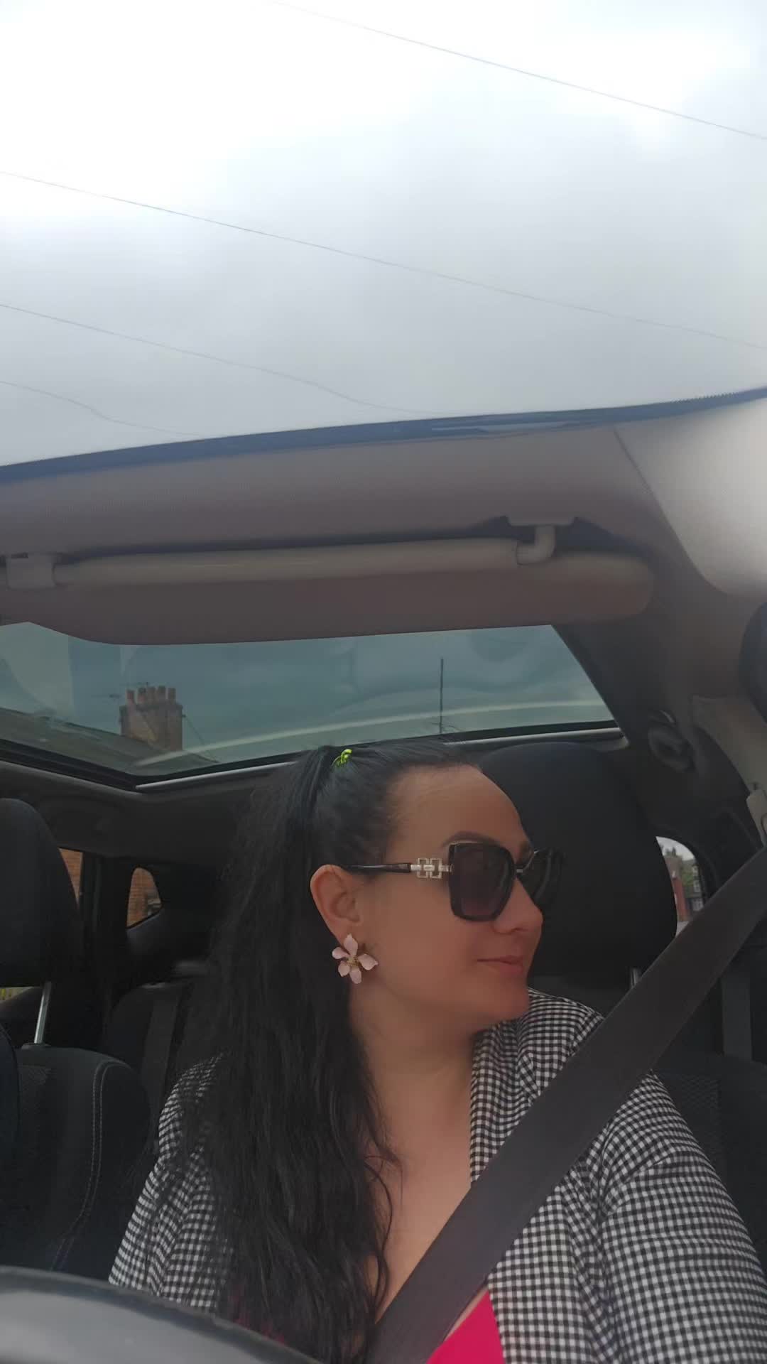 @Bosė😅