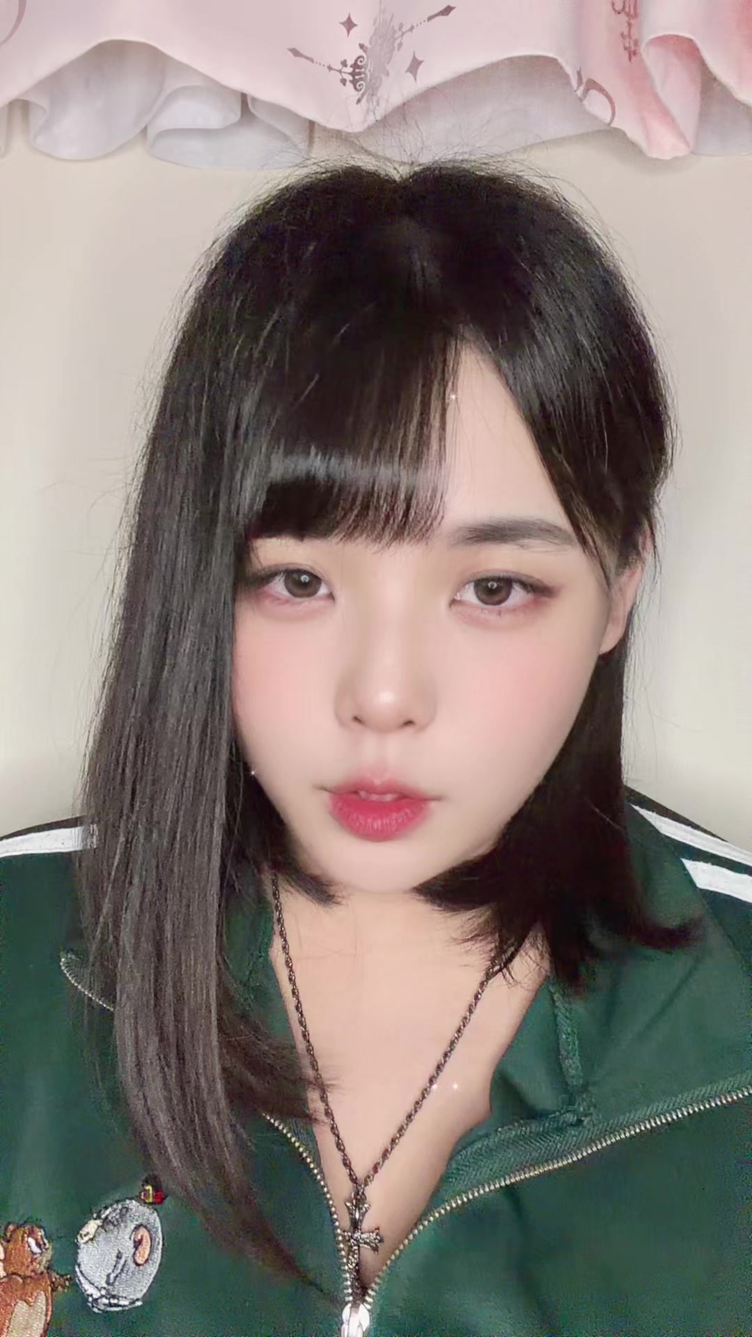 @りな
