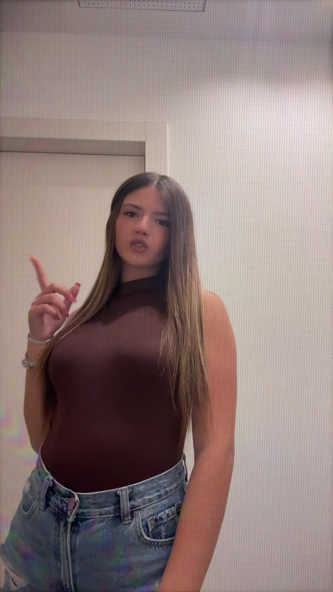 @cloecarpino__