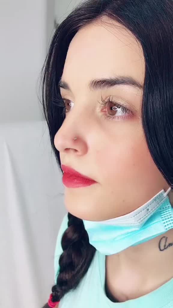 @Reina Reyes