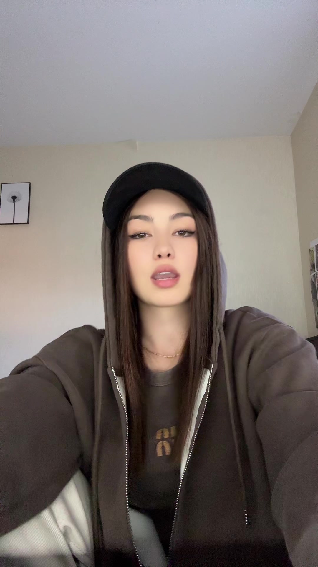 @๐ฑ๐๐ถ๐น๐ถ.๐โฌ