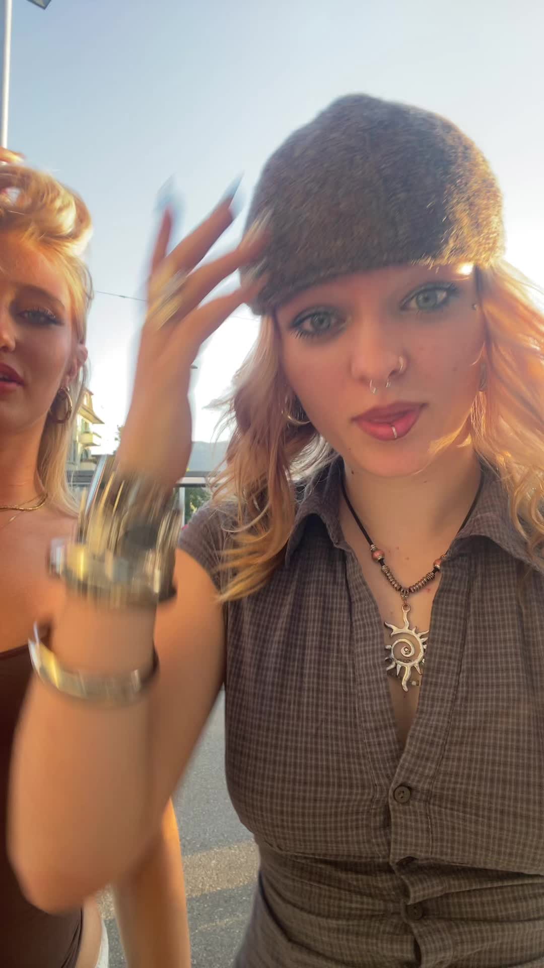 @Laurinesspamacc