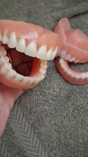 @DentureMama🦷💃💚