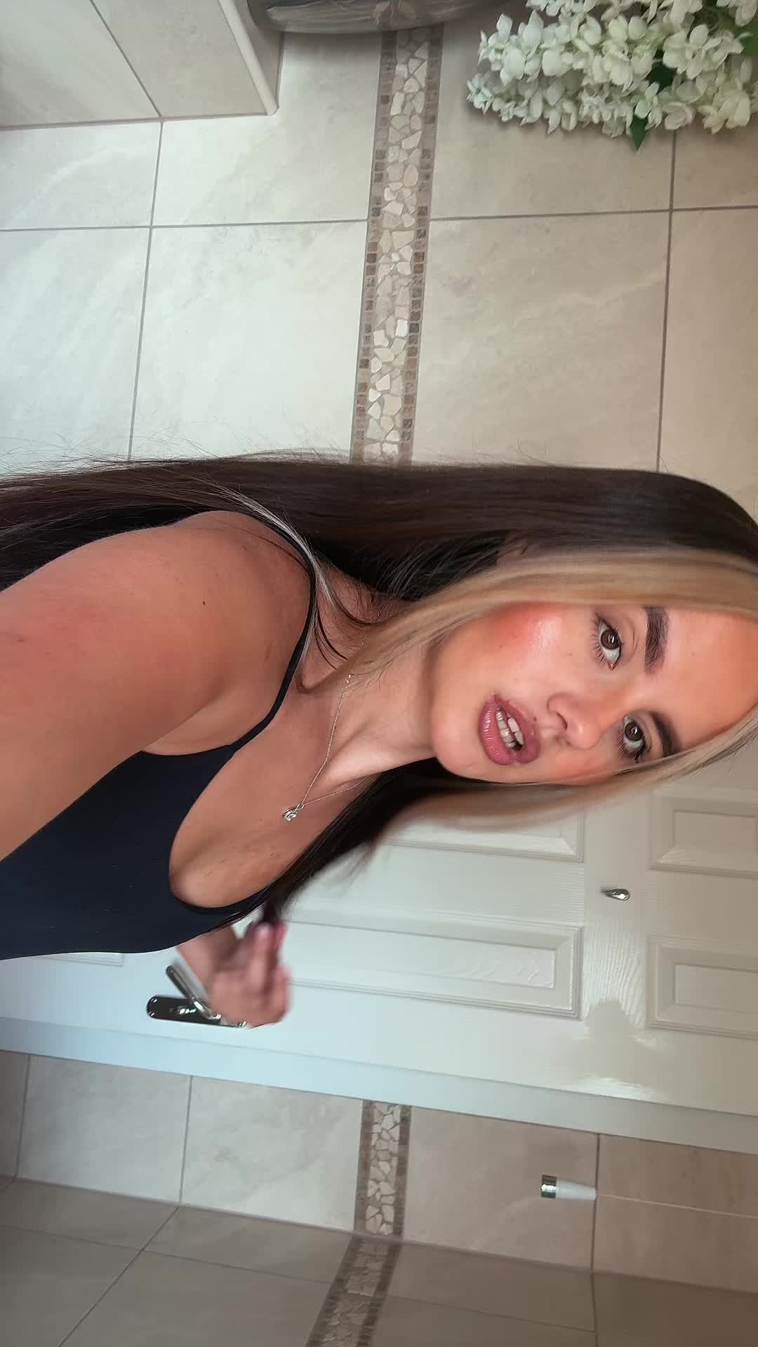 @Nicole🌻Xx