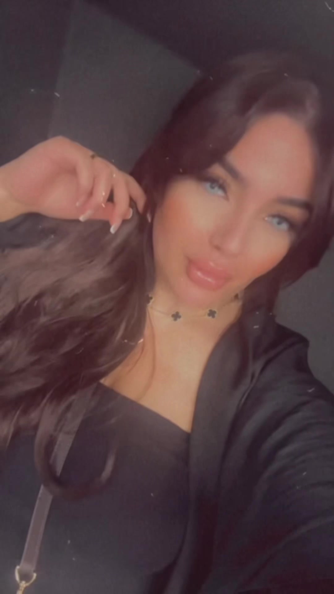@ᴡɪᴛʜ ᴀᴍᴏʀ Qᴜᴏᴛᴇꜱ ❥