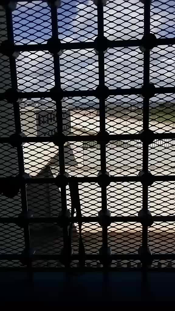 @u_carceratu