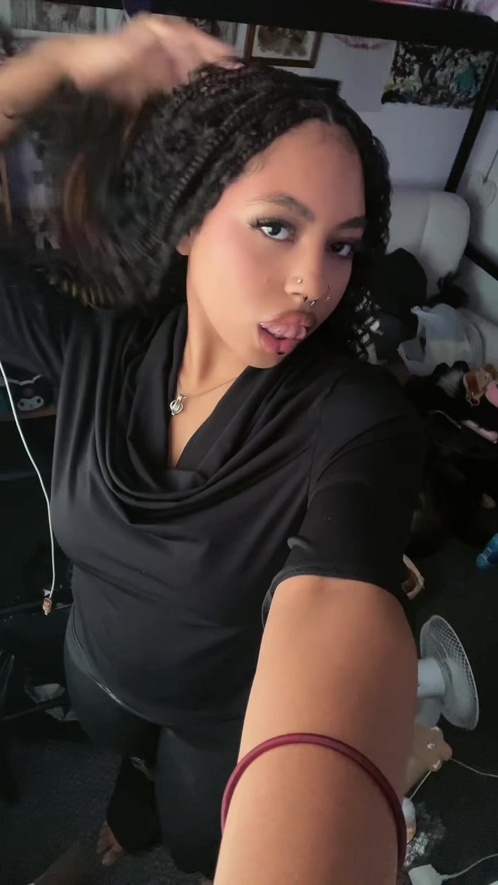 @SheWolf_Deva