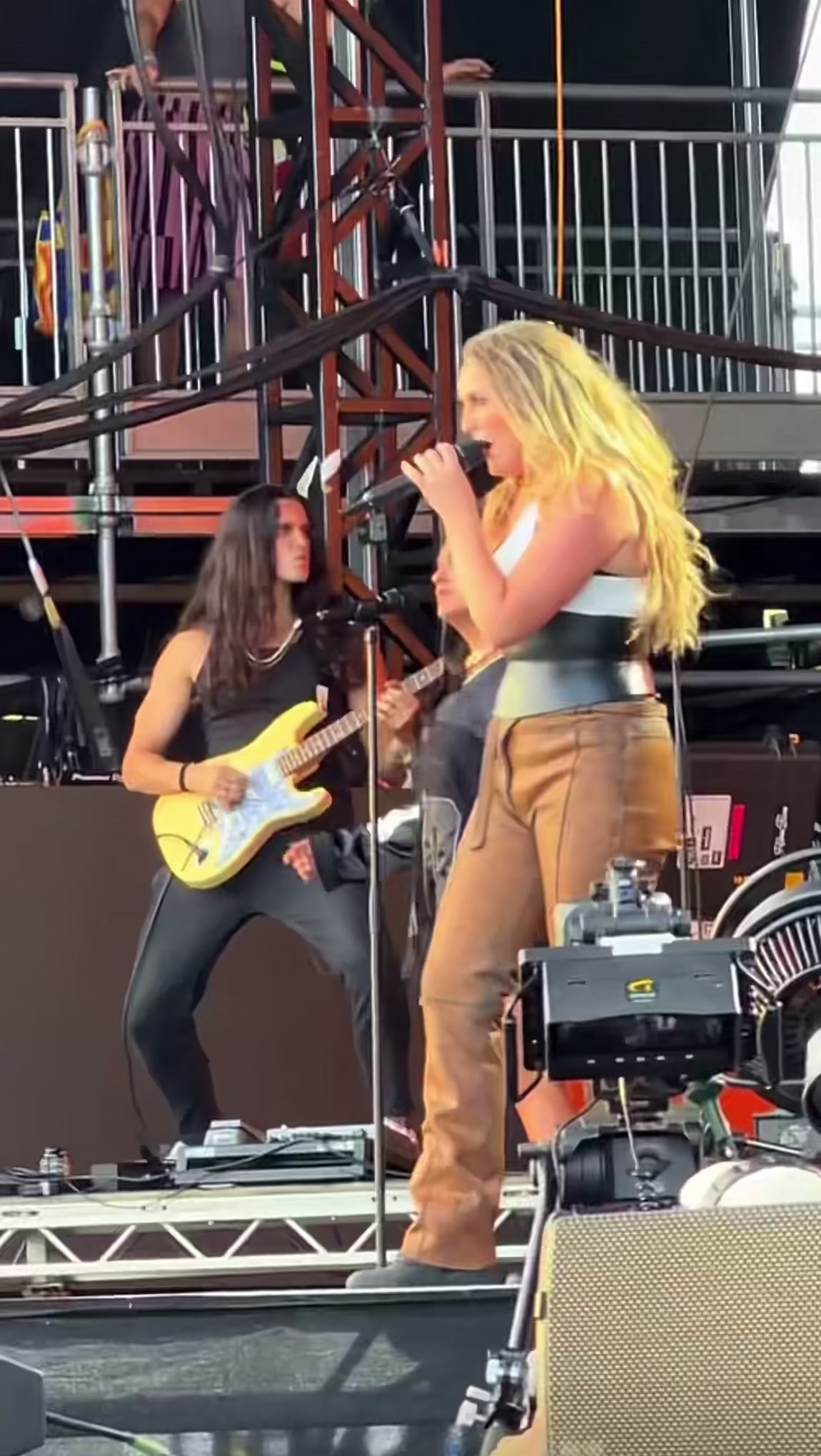@Littlemixdaily_