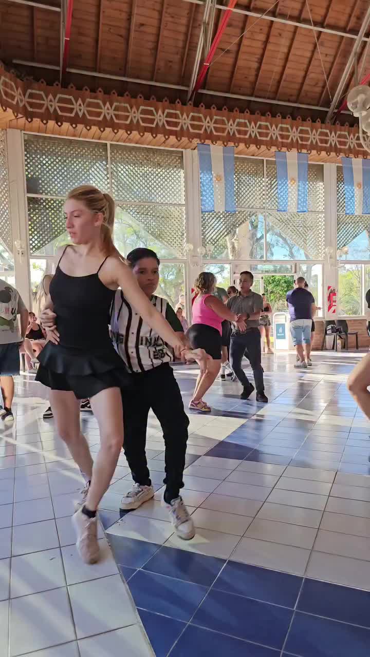 @vivelasalsauk