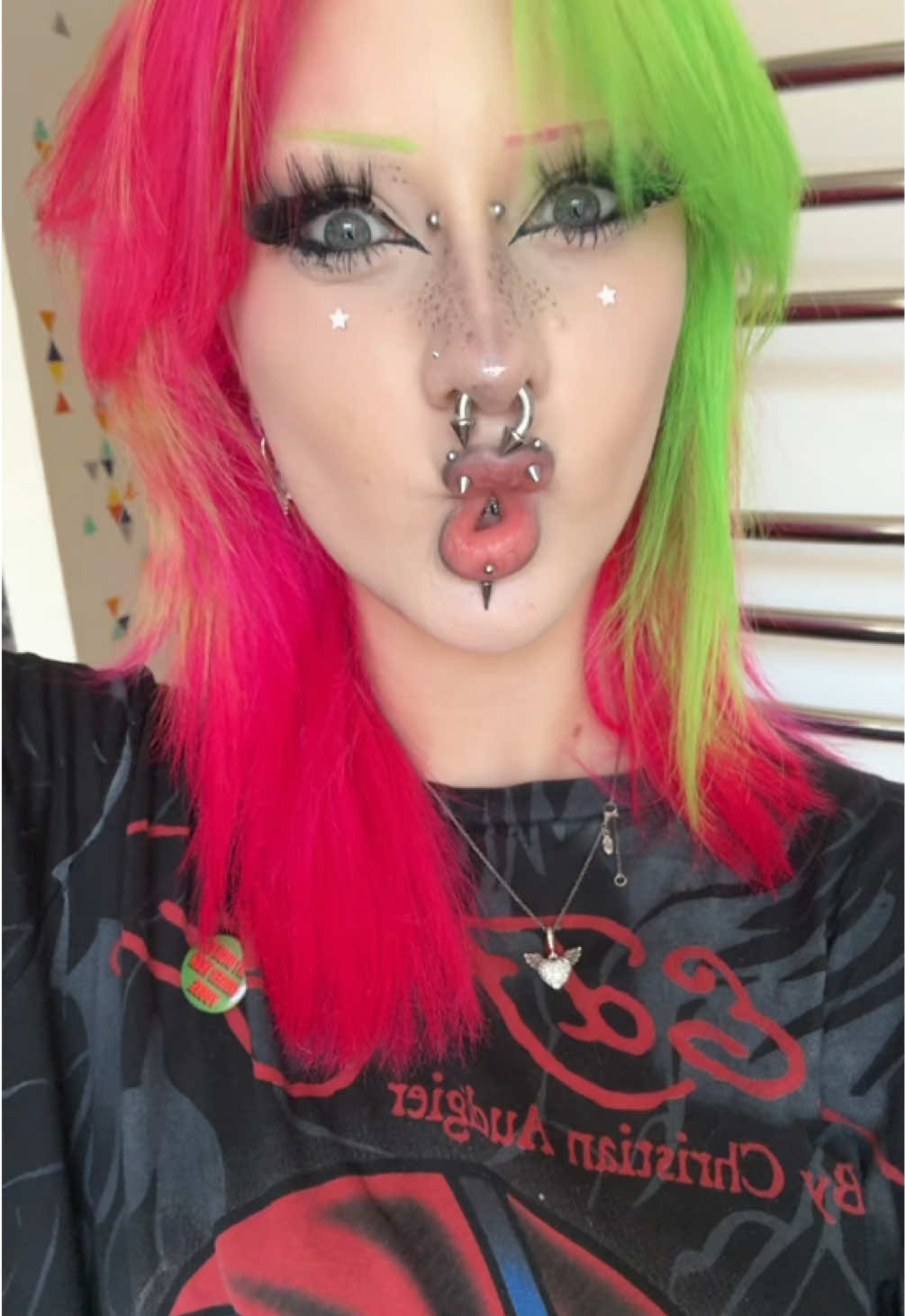 @☣︎
