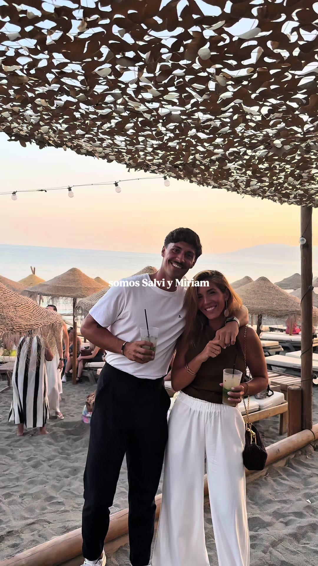 @deComilona