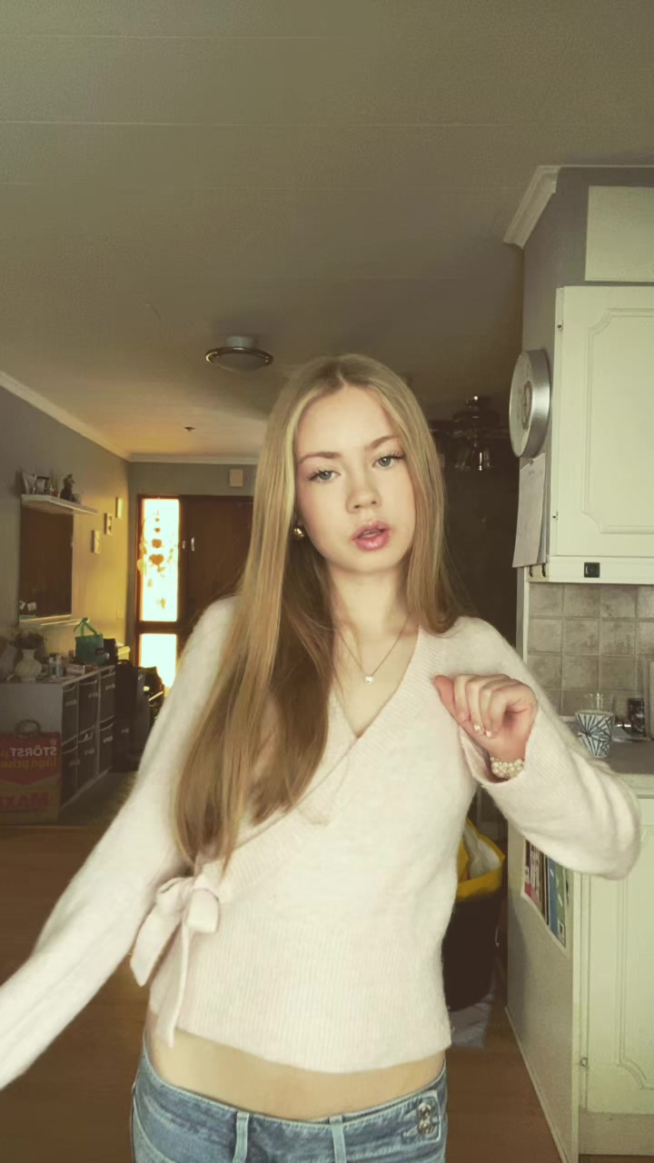 @kaypop 🍿🦄🙈💩