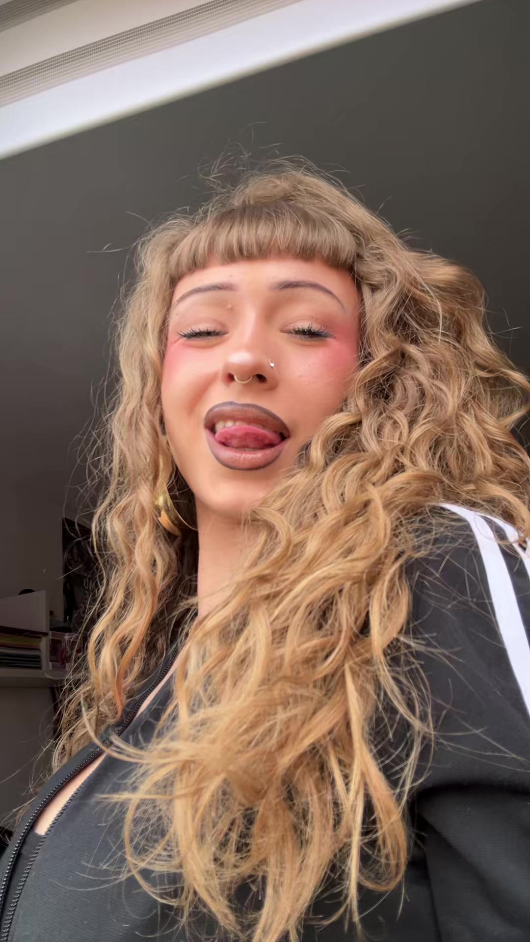 @lachikavampira