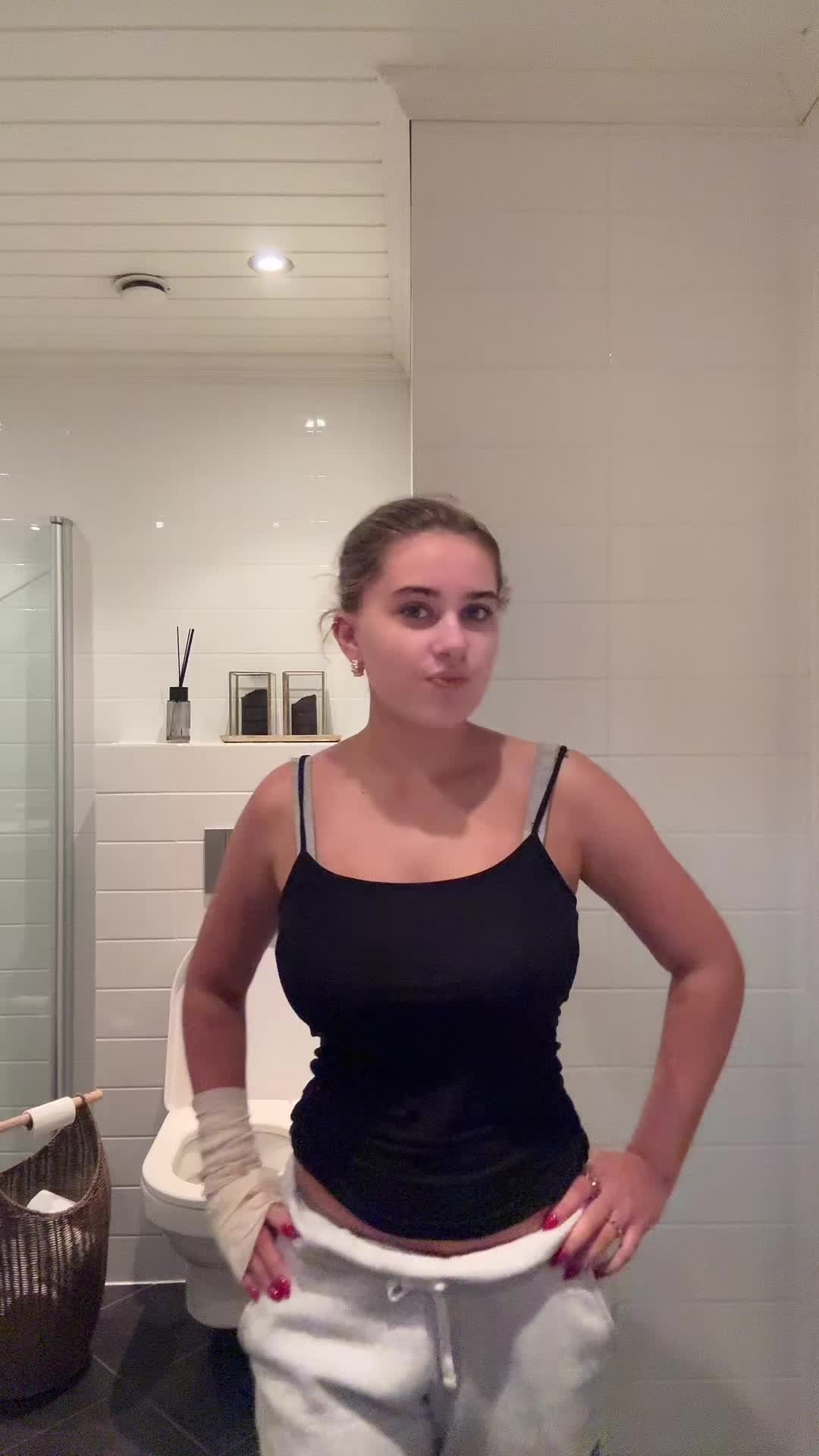 @🦢Mari Solberg🦢