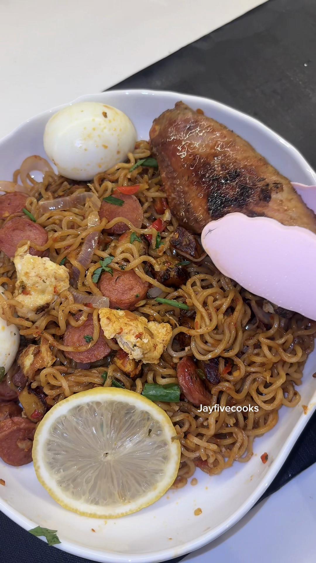 @Nosatah🦄💞 | Jayfivecooks🤸🏽