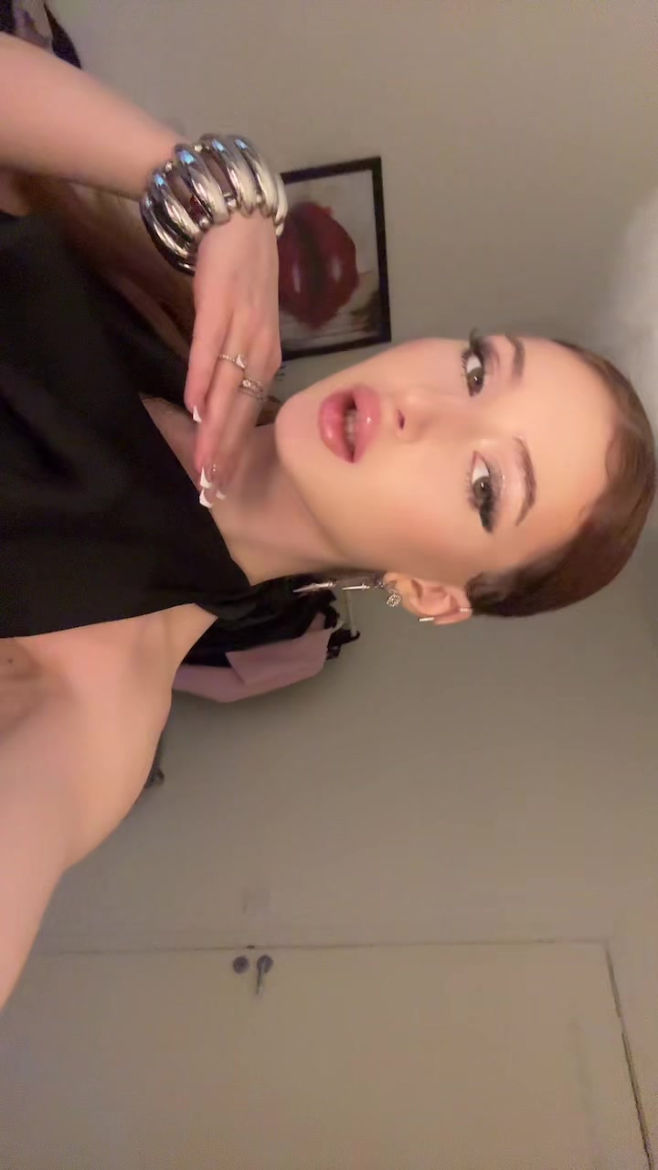 @кисуня 💞