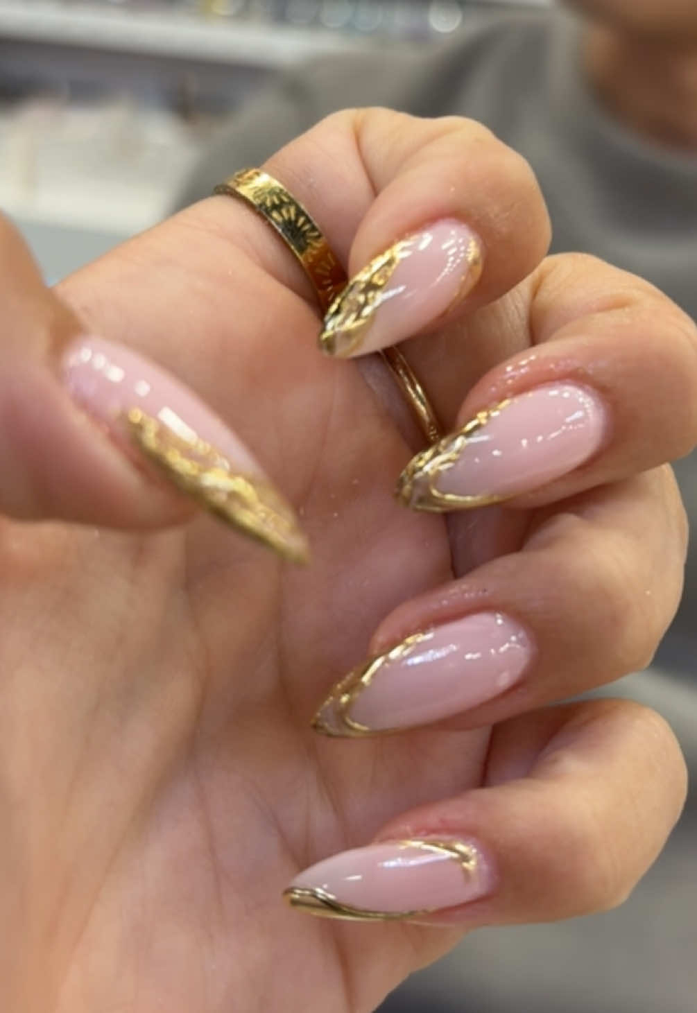 @blue sky nails del mar