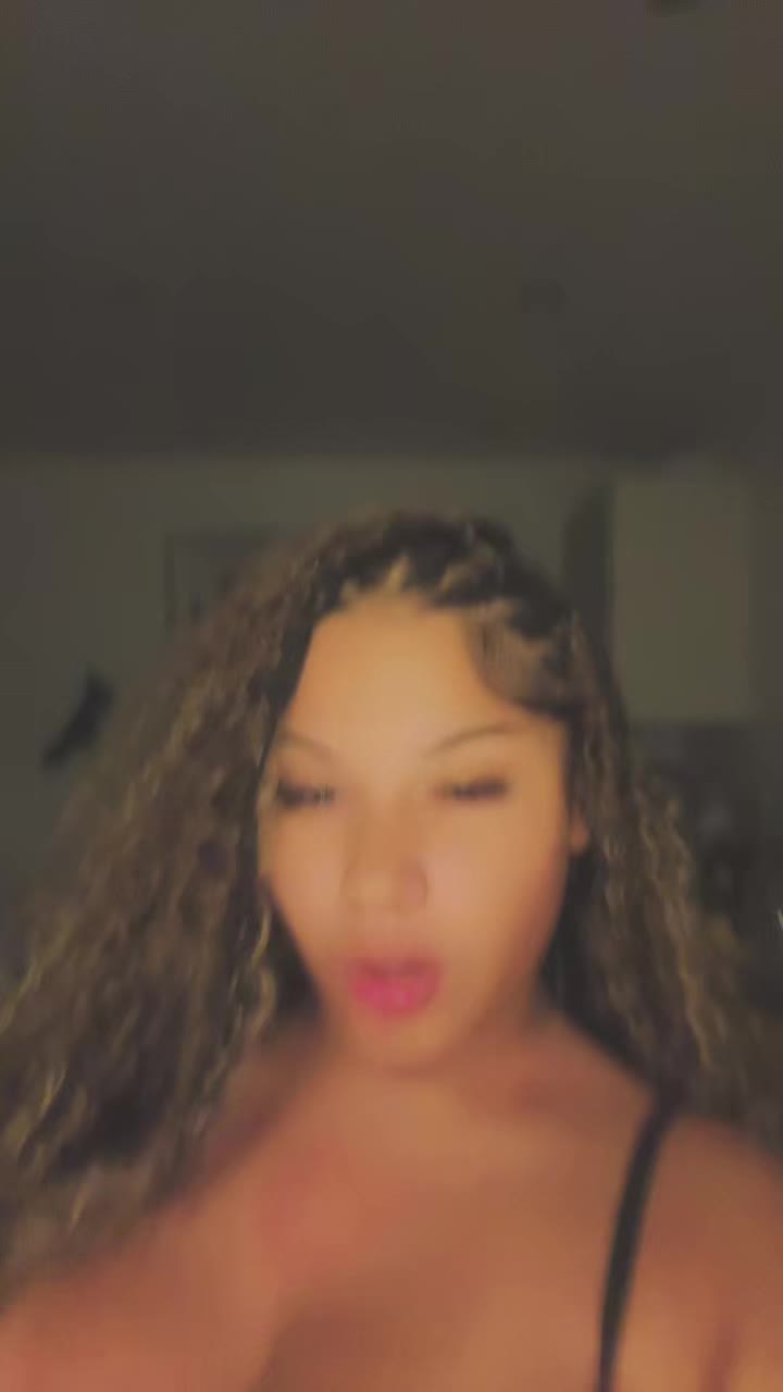 @iamthetoseina
