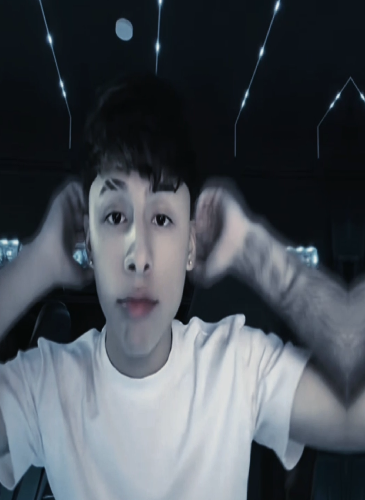 @𝐞𝐝𝐢𝐭_𝐫𝐢𝐥𝐚𝐧𝐠𝐨🦂