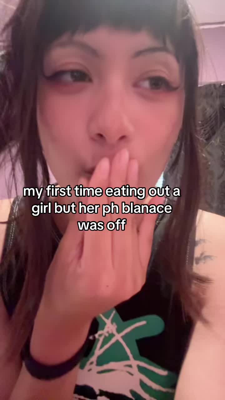 @nadia valentine