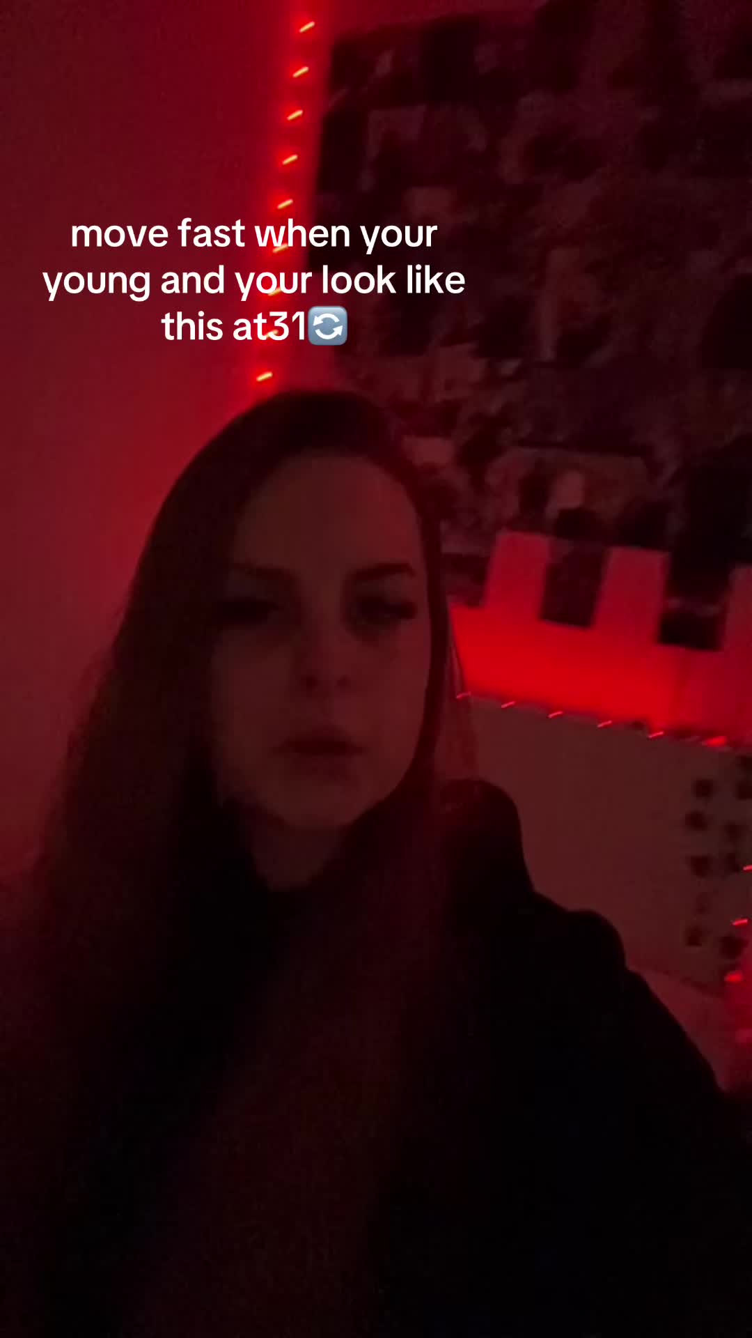 @👤