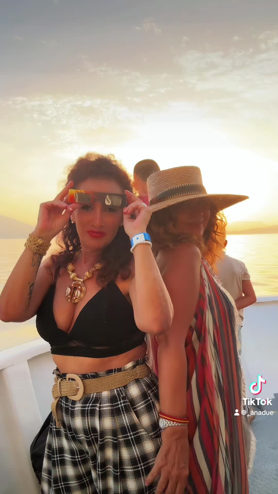 @anadue