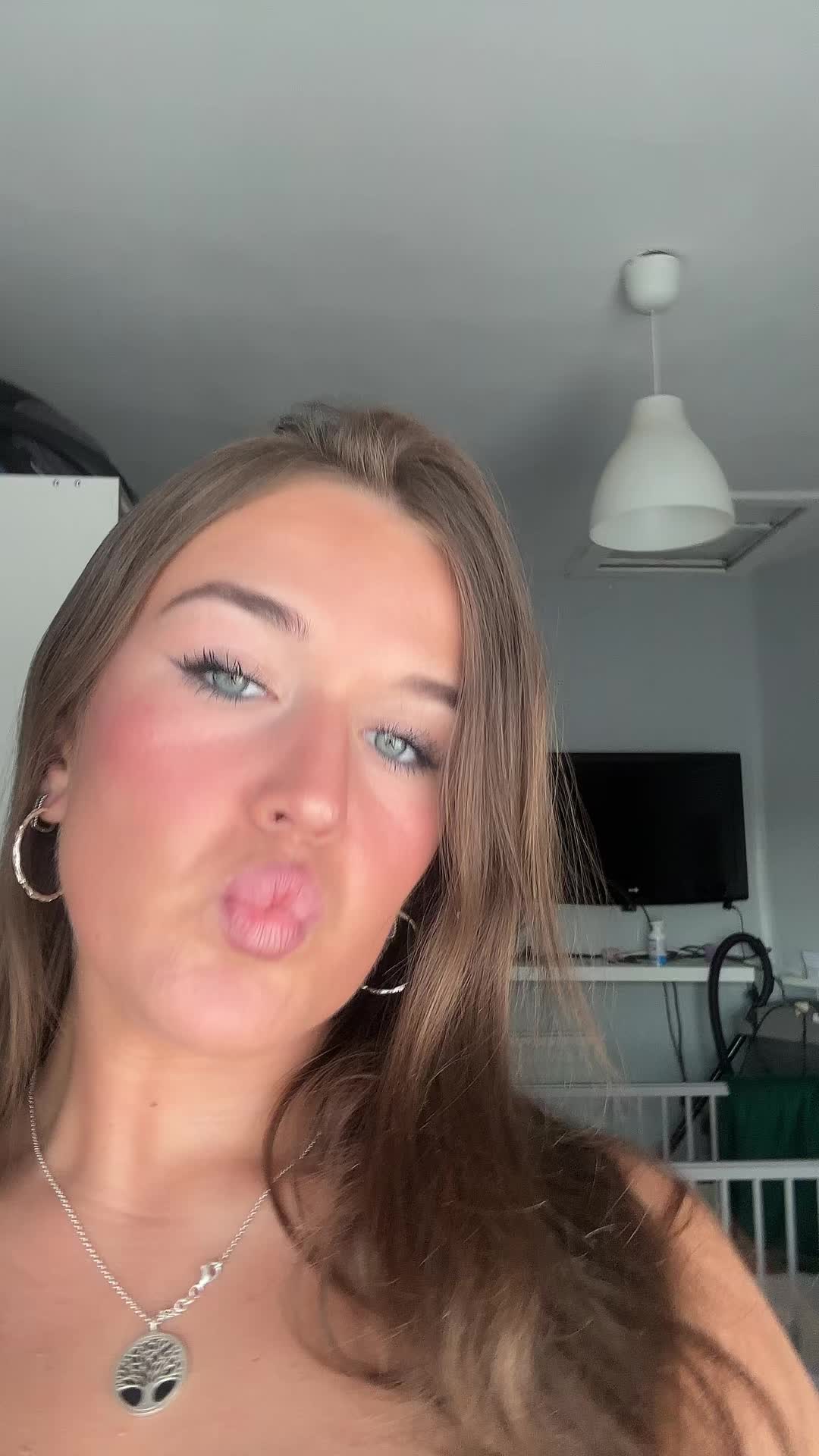 @Alicia