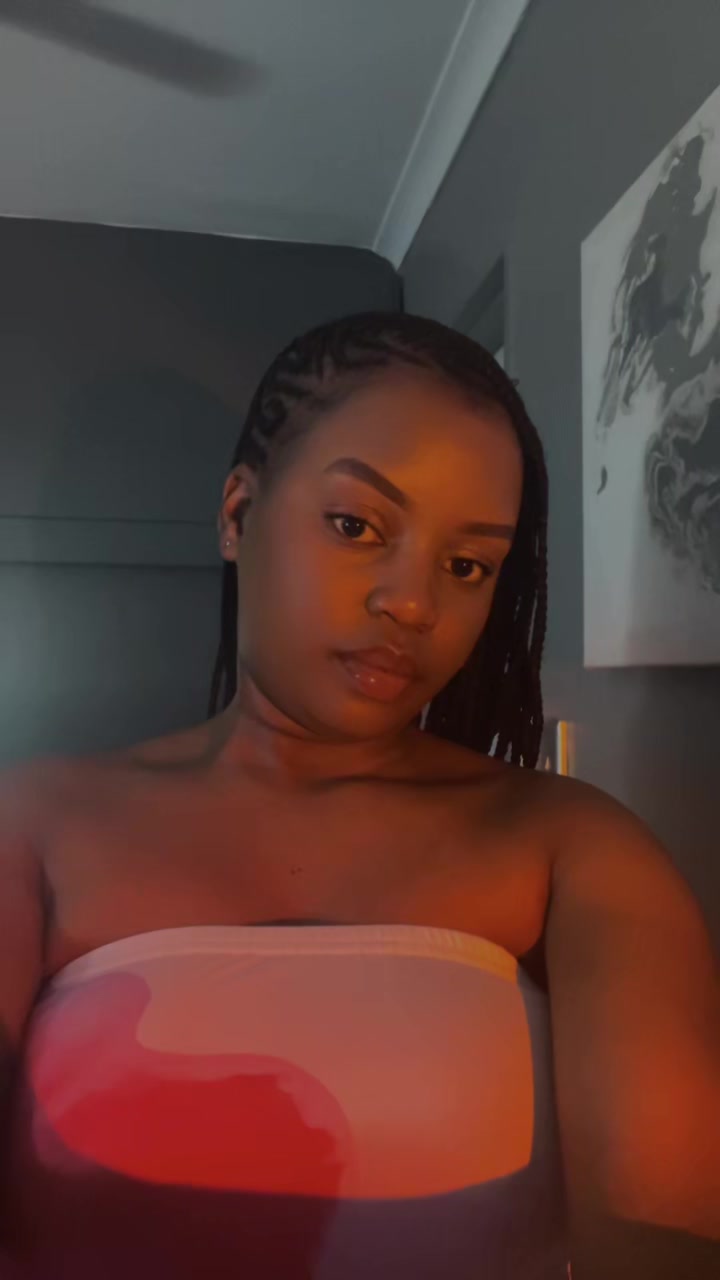 @🦋.