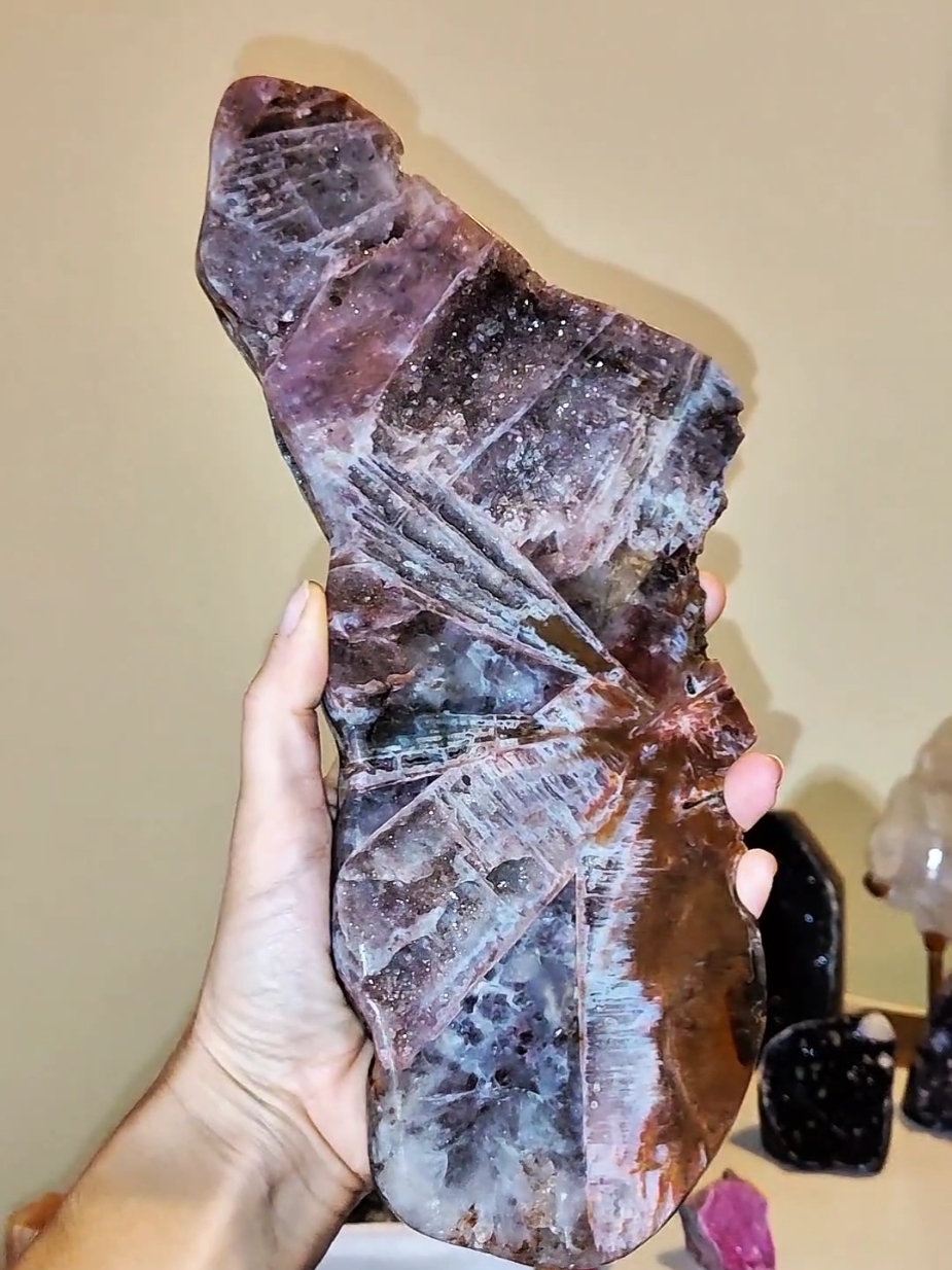@happyminerals.si