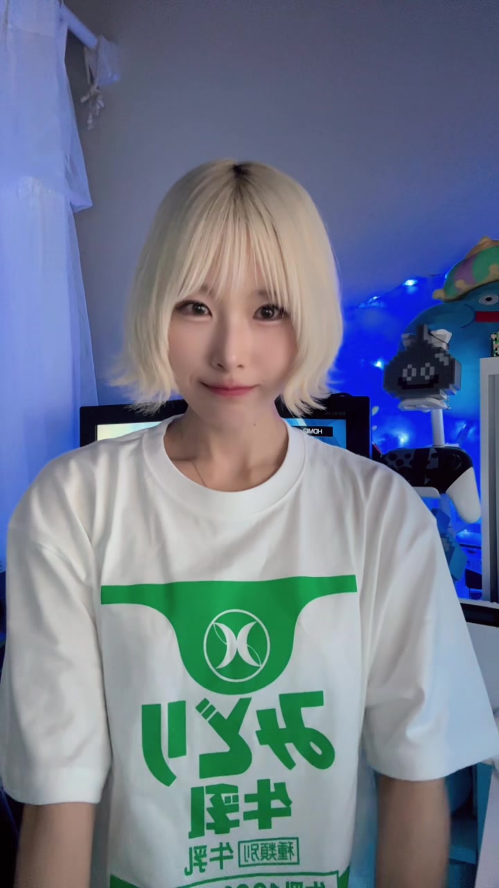 @椎原えみ