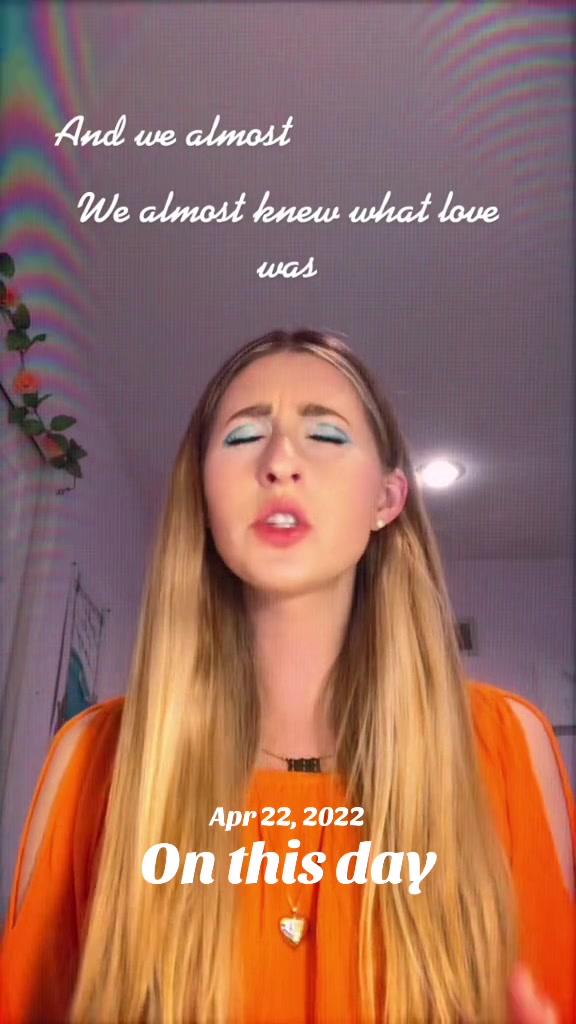 @nicolenaomisky
