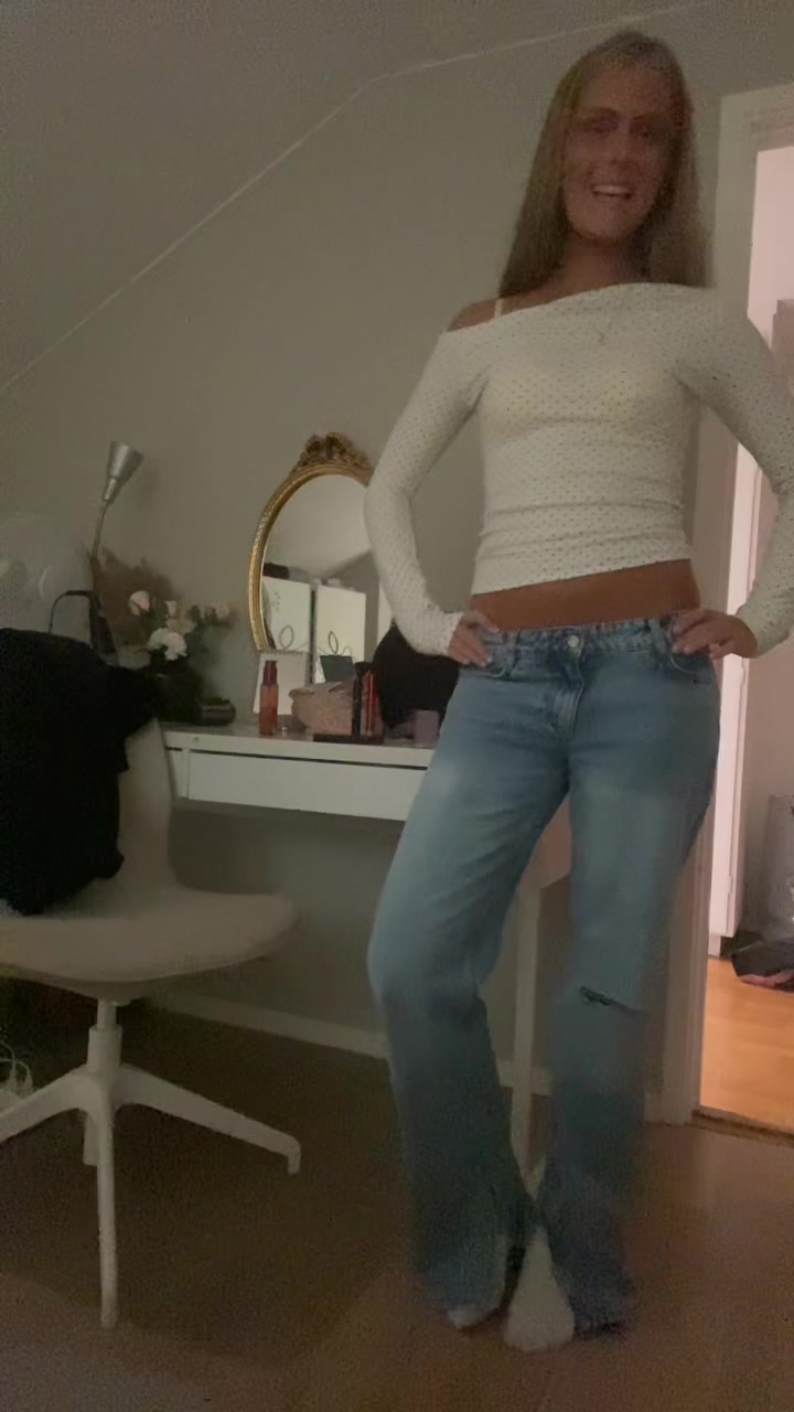 @ELLAAA