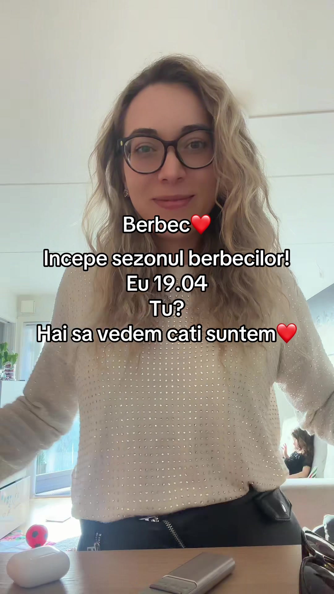 @Elisabeta🇳🇴🇷🇴