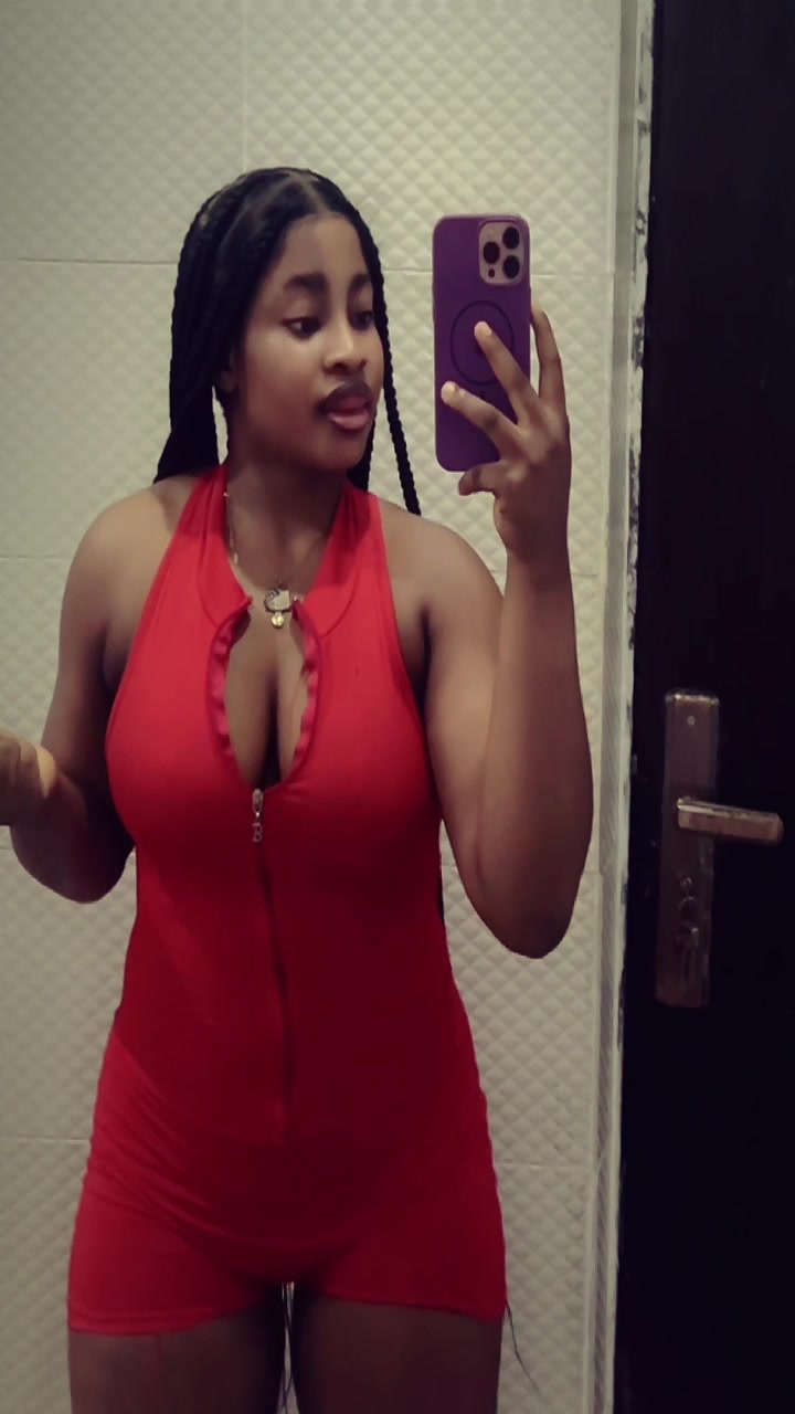 @Mirabell👅🥵
