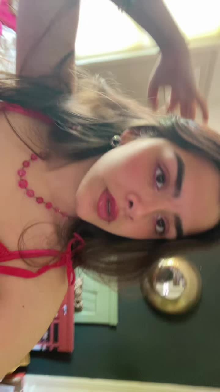 @CherryViolet💋