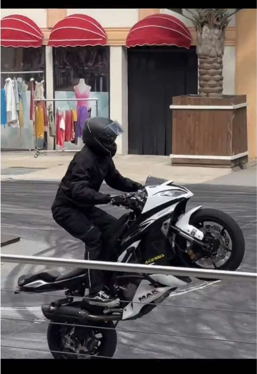 @r9.marcel