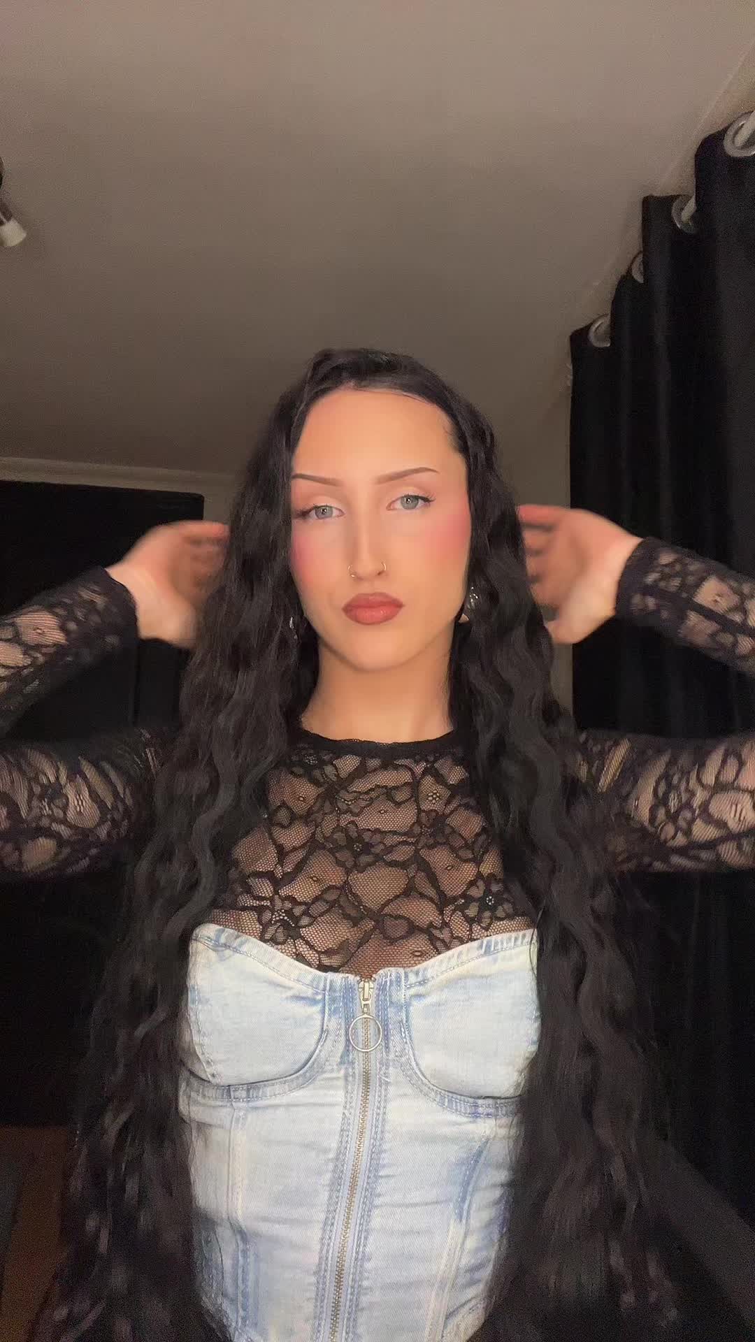 @Ruth ✴︎