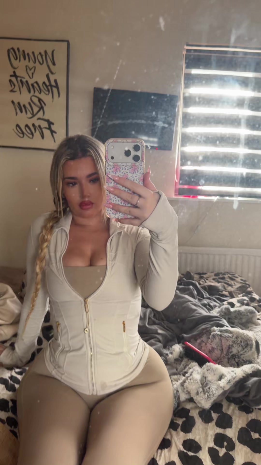 @maisyspam32