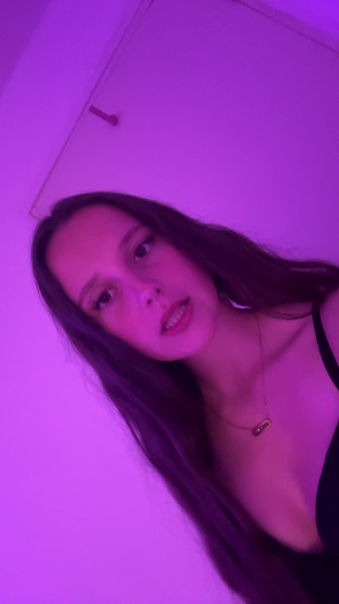 @𝓔𝓵𝓸