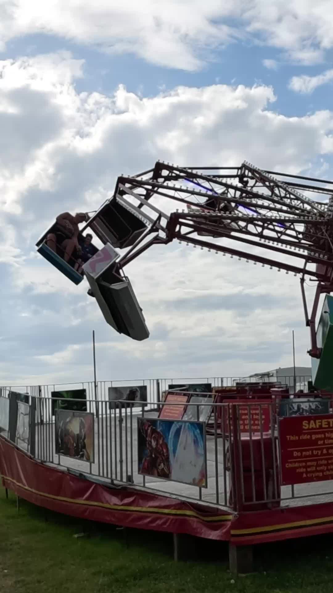 @funfairrides360